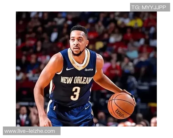 鹈鹕新秀费尔斯展示个性风格DIY克罗心主题球鞋引发关注