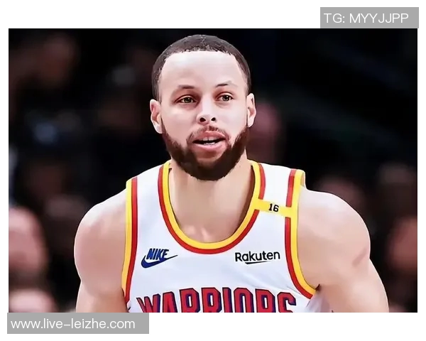 波杰与库里携手迎来第三年默契加深与巴特勒的配合日益成熟